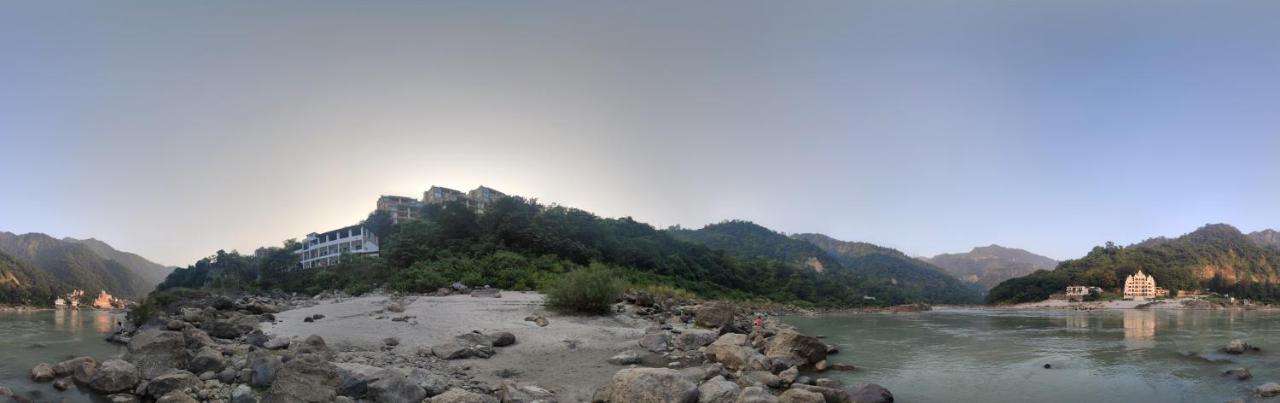 H7 Stay On The Ganges, Yoga & Spa Resort, Rishīkesh Екстериор снимка
