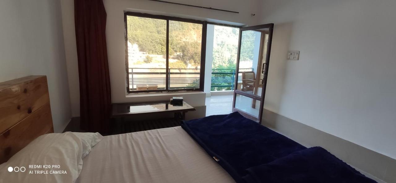 H7 Stay On The Ganges, Yoga & Spa Resort, Rishīkesh Екстериор снимка